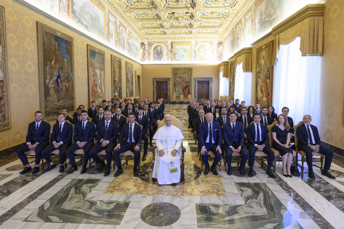 Papa Leone riceve l’Inter campione d’Italia: “Siate d’esempio per i giovani”