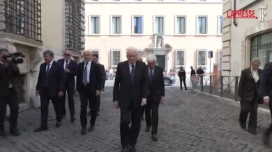 Giornata vittime terrorismo: Mattarella depone corona di fiori sotto lapide Aldo Moro