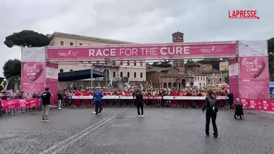 Race for The Cure 2026, marea umana a Roma per la lotta al tumore al seno