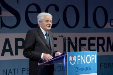 Infermieri “crocevia di alti valori umani”, l’elogio di Mattarella