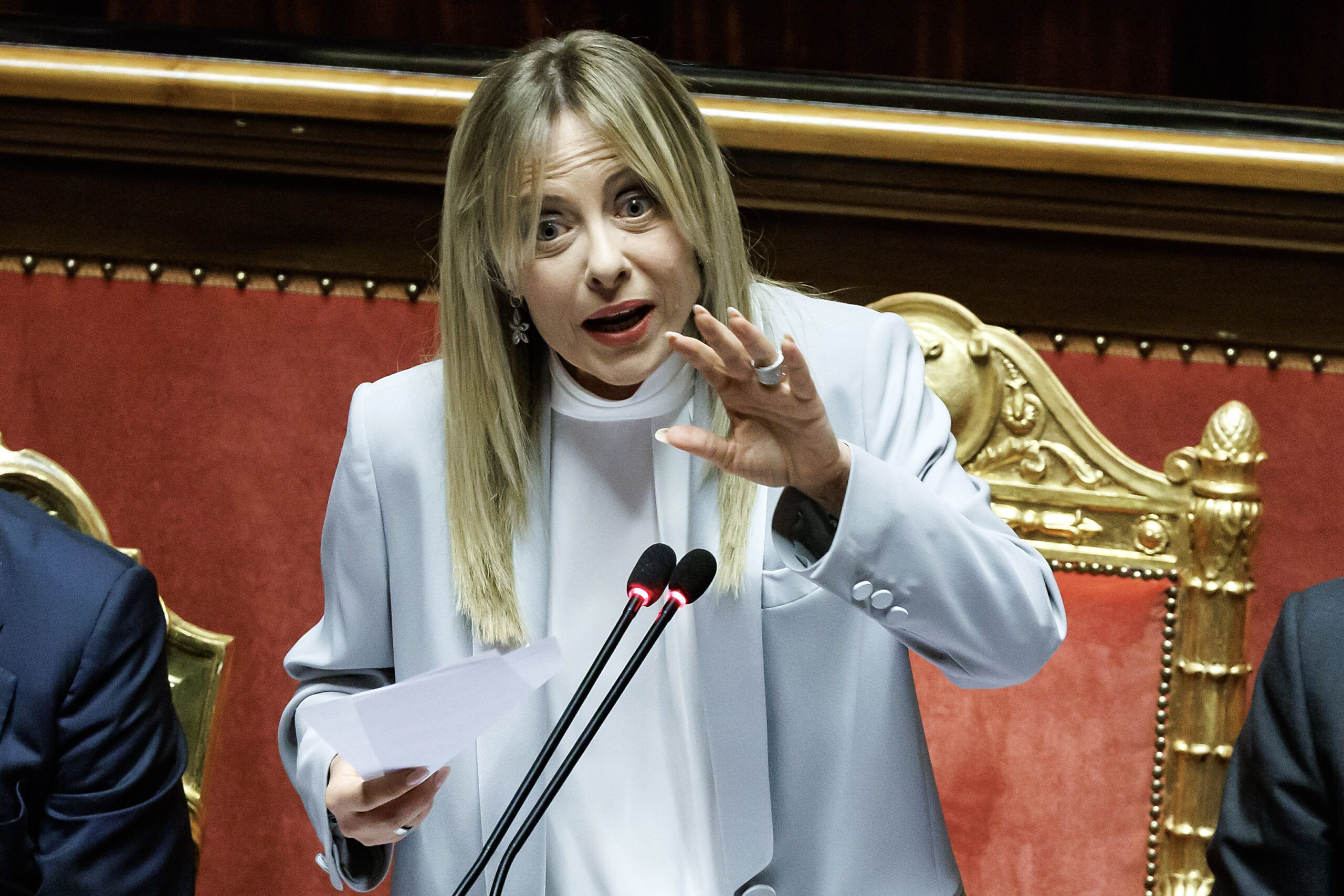 Meloni in Senato: “Cabina di regia con le opposizioni? Porte aperte a chi ha voglia di confrontarsi” – La diretta