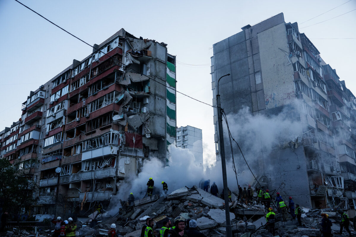 ucraina salgono a 16 i morti in attacco russo a kiev tra le vittime anche 2 bambini da Lapresse.it ucraina salgono a 16 i morti in attacco russo a kiev tra le vittime anche 2 bambini