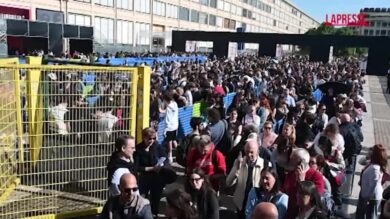 Salone del Libro 2026, oggi l'apertura: centinaia le persone in fila al Lingotto Fiere