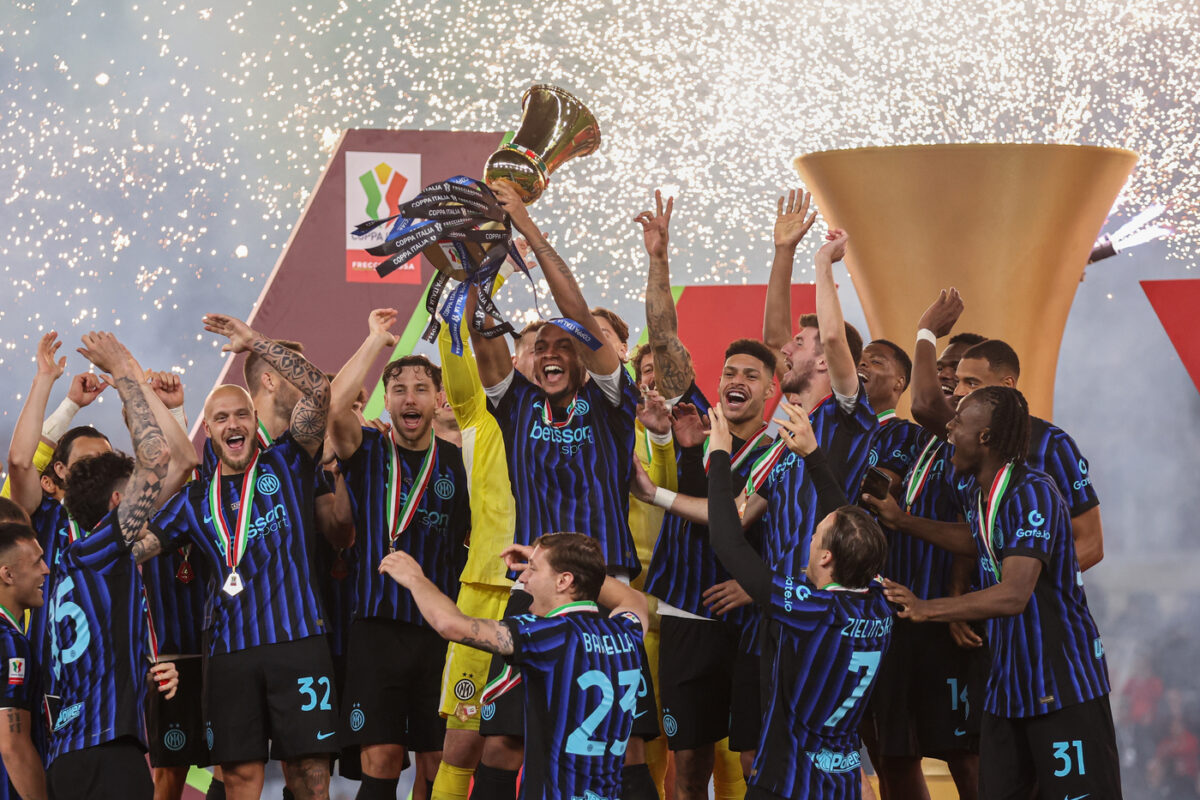 Galleria foto 'L’Inter stende la Lazio e vince la Coppa Italia 2026, la festa in campo – Le foto' - foto 13