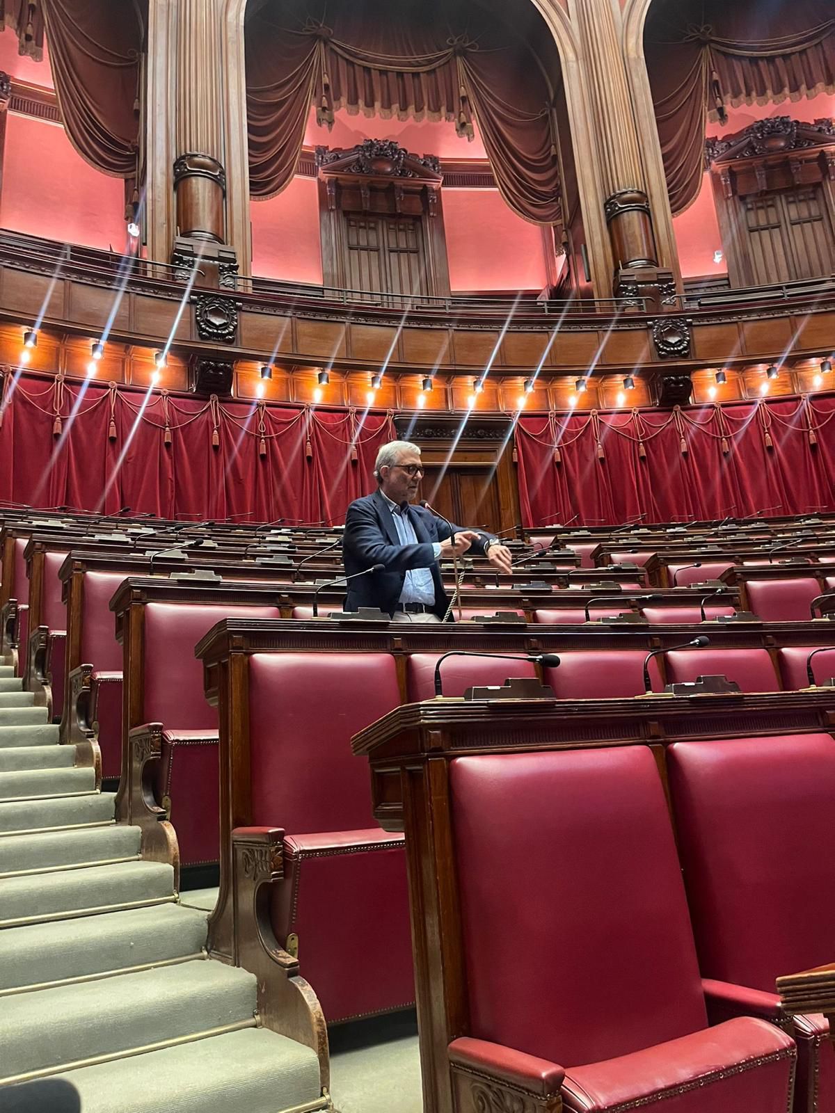 Rai, Giachetti si ammanetta in Aula Camera: “Qui finché la maggioranza non sblocca la Vigilanza”