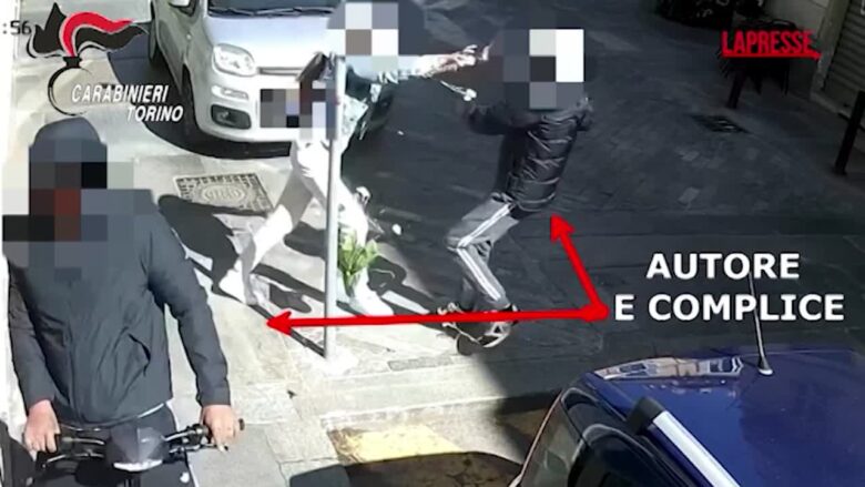Torino, le strappano la collana ma la 73enne reagisce e fa arrestare il ladro
