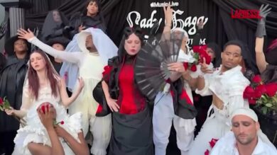 Lady Gaga, l'arrivo in grande stile alla premiere dello speciale di Apple Music ‘MAYHEM Requiem’