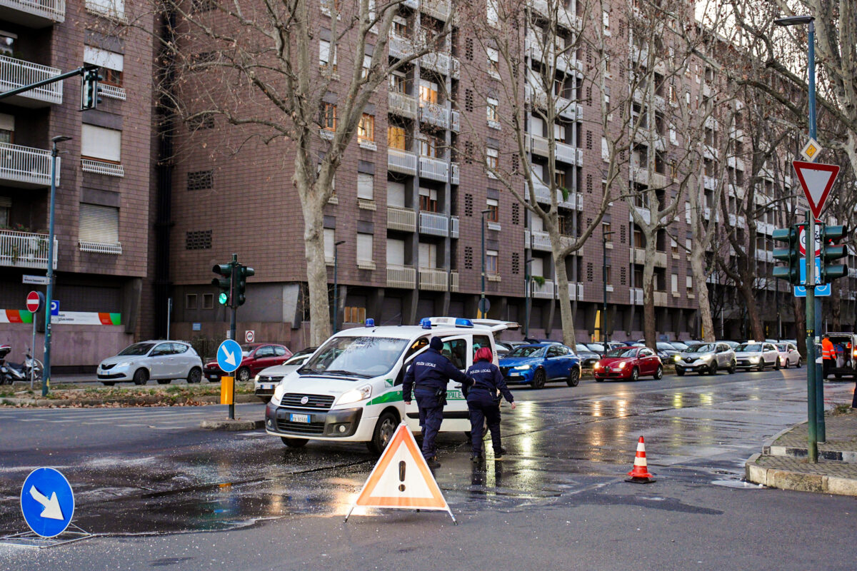 auto investe coppia a milano morto marito e moglie gravissima da Lapresse.it auto investe coppia a milano morto marito e moglie gravissima