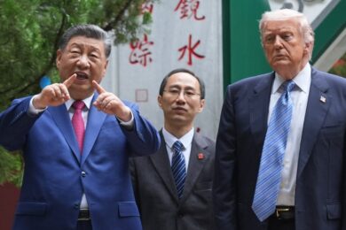 Trump in Cina, il tycoon “abbraccia” Xi e avverte Teheran: “La mia pazienza sta per finire”