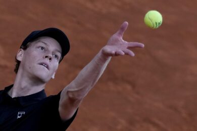 Internazionali Roma 2026, Sinner-Medvedev rinviata per pioggia: si riprende oggi alle 15