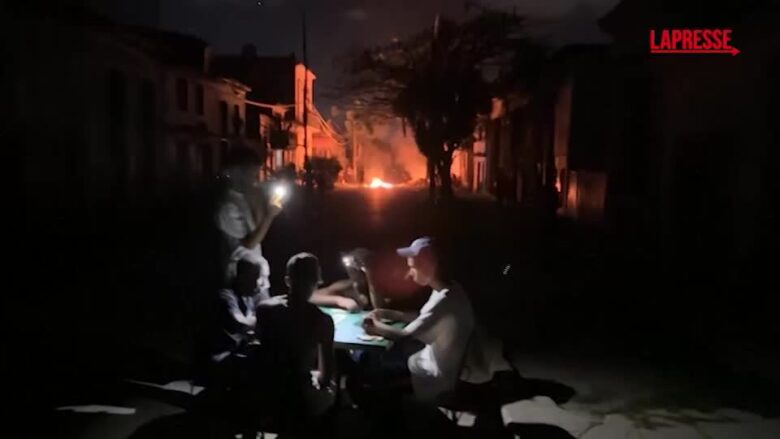 Cuba, ennesimo blackout: L'Avana al buio