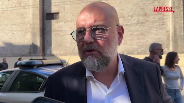Modena, sindaco: "Uomo alla guida è in questura sotto interrogatorio"