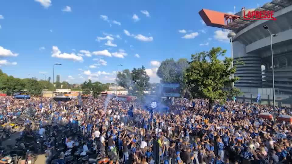 Scudetto Inter, a Milano è festa nerazzurra