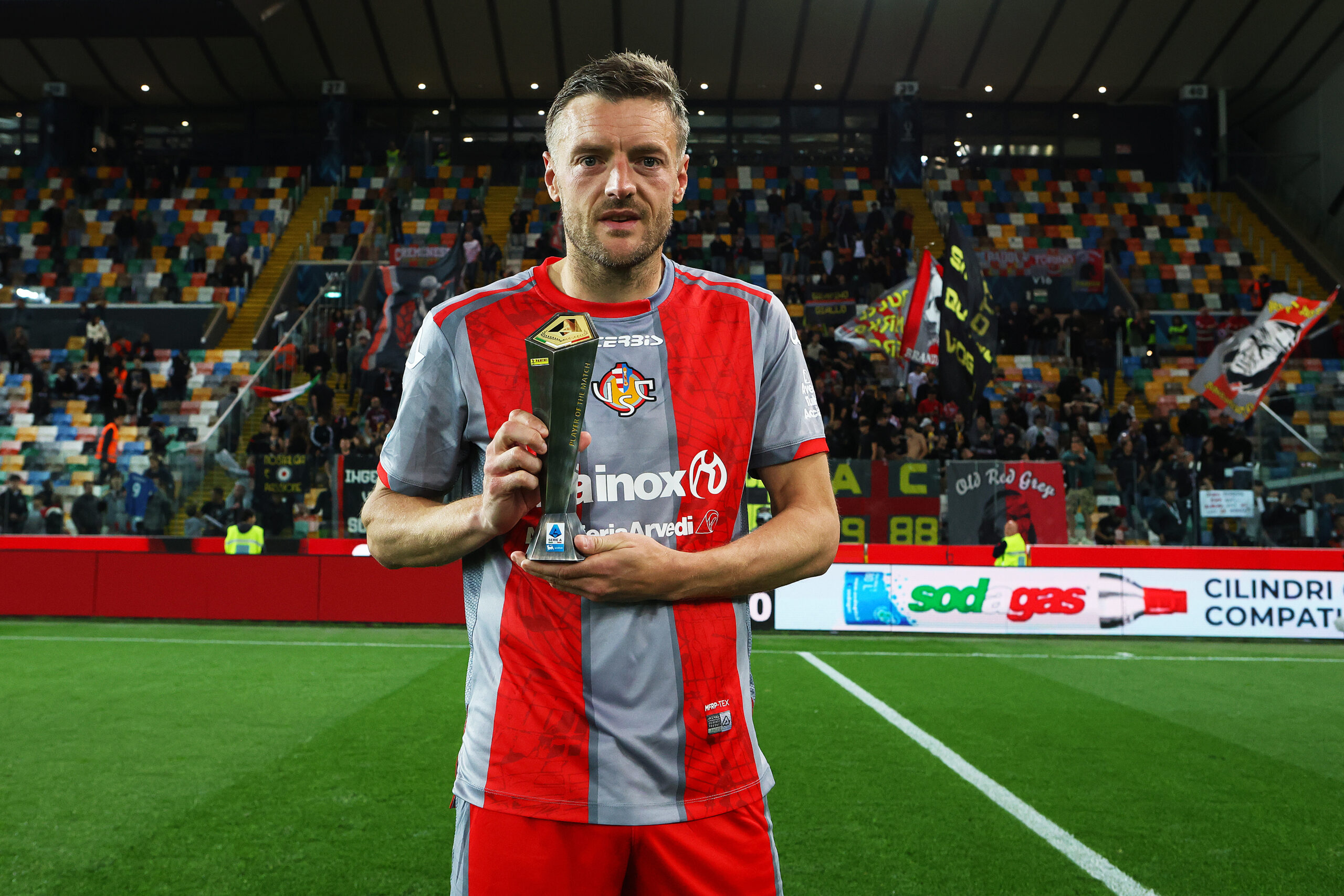 Serie A, vittorie per Lecce e Cremonese: la retrocessione si deciderà all’ultima giornata Serie A, vittorie per Lecce e Cremonese: la retrocessione si deciderà all’ultima giornata