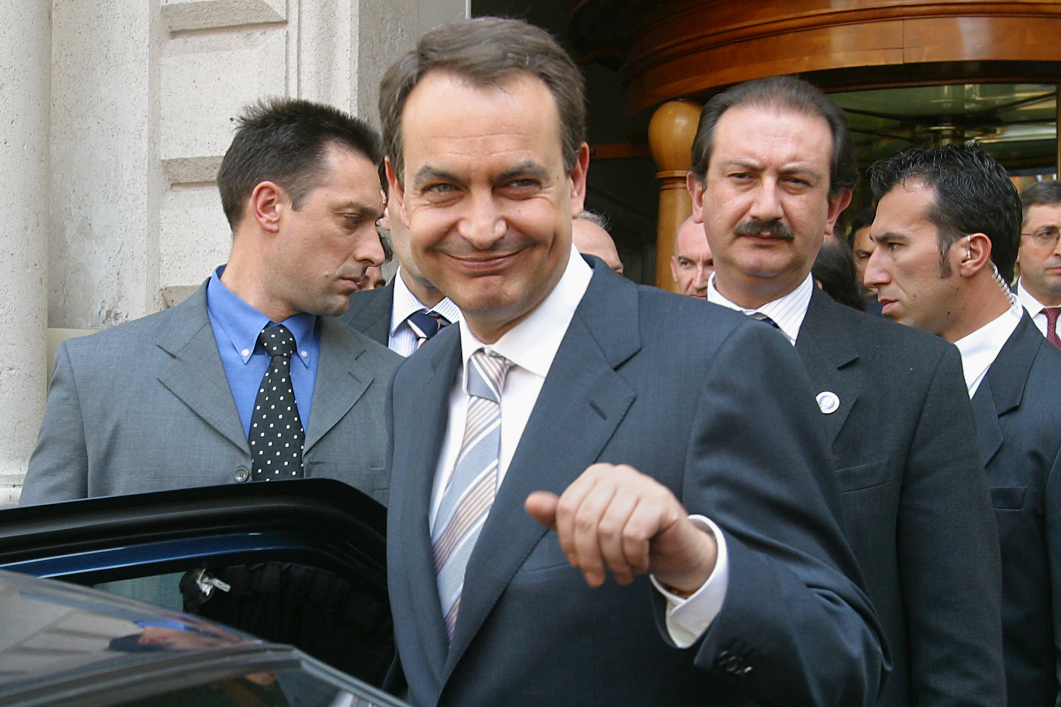 Zapatero, il giudice istruttore: “E’ a capo di una rete stabile di traffico di influenze” Zapatero, il giudice istruttore: “E’ a capo di una rete stabile di traffico di influenze”
