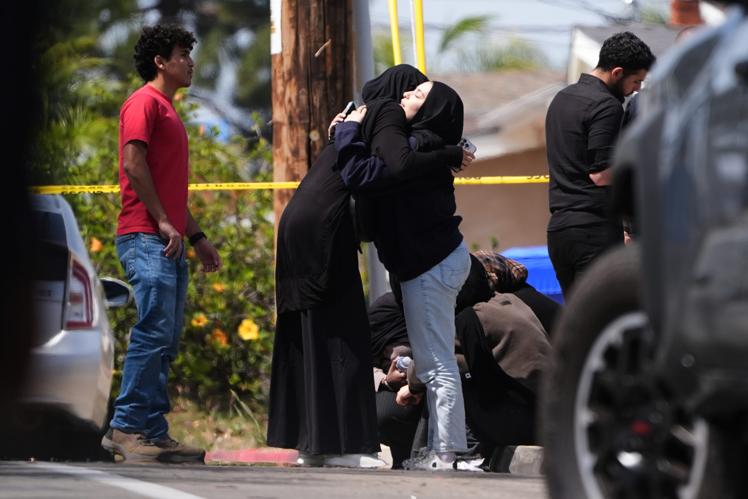 San Diego, sparatoria in un Centro Islamico: morti i due assalitori e una guardia giurata San Diego, sparatoria in un Centro Islamico: morti i due assalitori e una guardia giurata