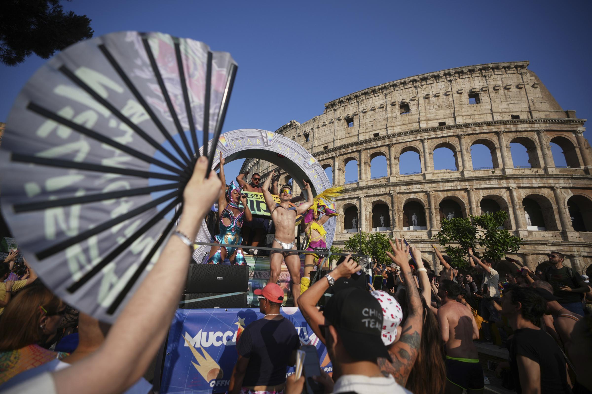 Roma Pride 2026 il 20 giugno: madrine, date e percorso Roma Pride 2026 il 20 giugno: madrine, date e percorso