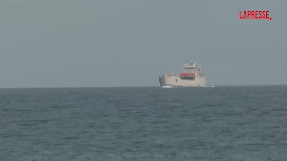 flotilla la nave israeliana con a bordo gli attivisti fermati entra nel porto di ashdod da Lapresse.it flotilla la nave israeliana con a bordo gli attivisti fermati entra nel porto di ashdod