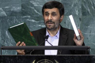 Iran, Nyt: Usa e Israele volevano Ahmadinejad come nuovo leader