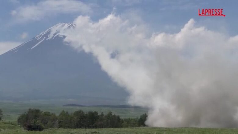 Giappone, l'esercitazione militare Usa ai piedi del Monte Fuji