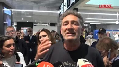 Flotilla, Mantovani rientrato in Italia: "Ci pestavano e ci dicevano 'Welcome to Israel'"