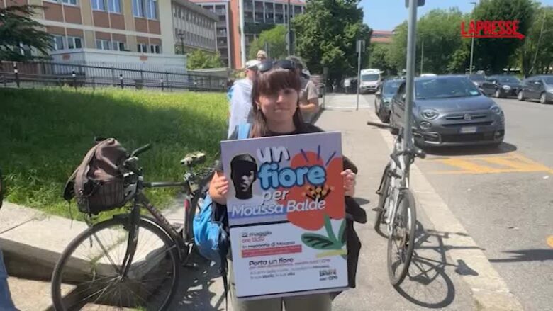 Torino,  manifestanti si ritrovano al Cpr di Corso Brunelleschi per ricordare migrante suicidatosi 5 anni fa