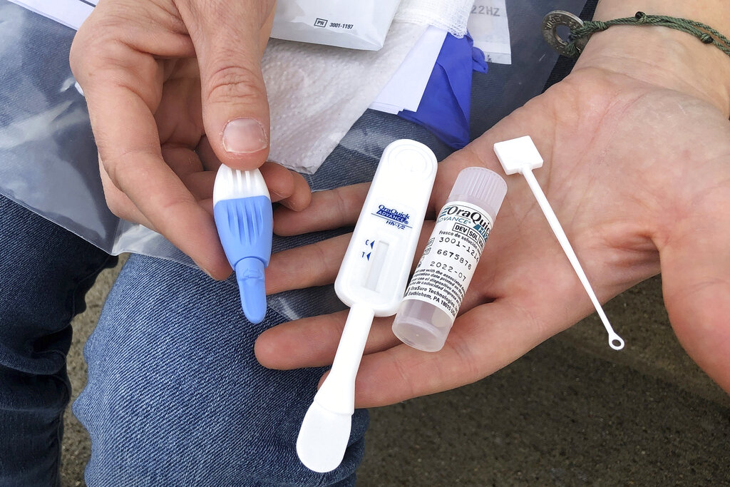 Hiv, lo stigma che colpisce le donne e i ritardi nella diagnosi Hiv, lo stigma che colpisce le donne e i ritardi nella diagnosi
