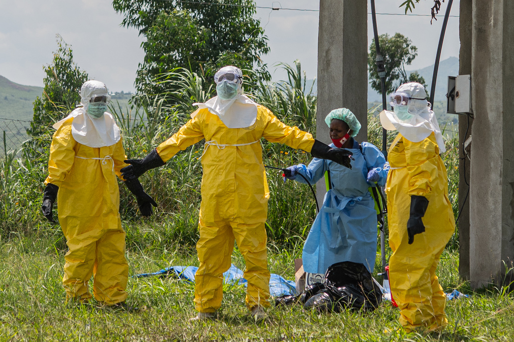 Ebola, la minaccia si allarga: il cittadino degli Usa e la mossa dei Cdc Ebola, la minaccia si allarga: il cittadino degli Usa e la mossa dei Cdc
