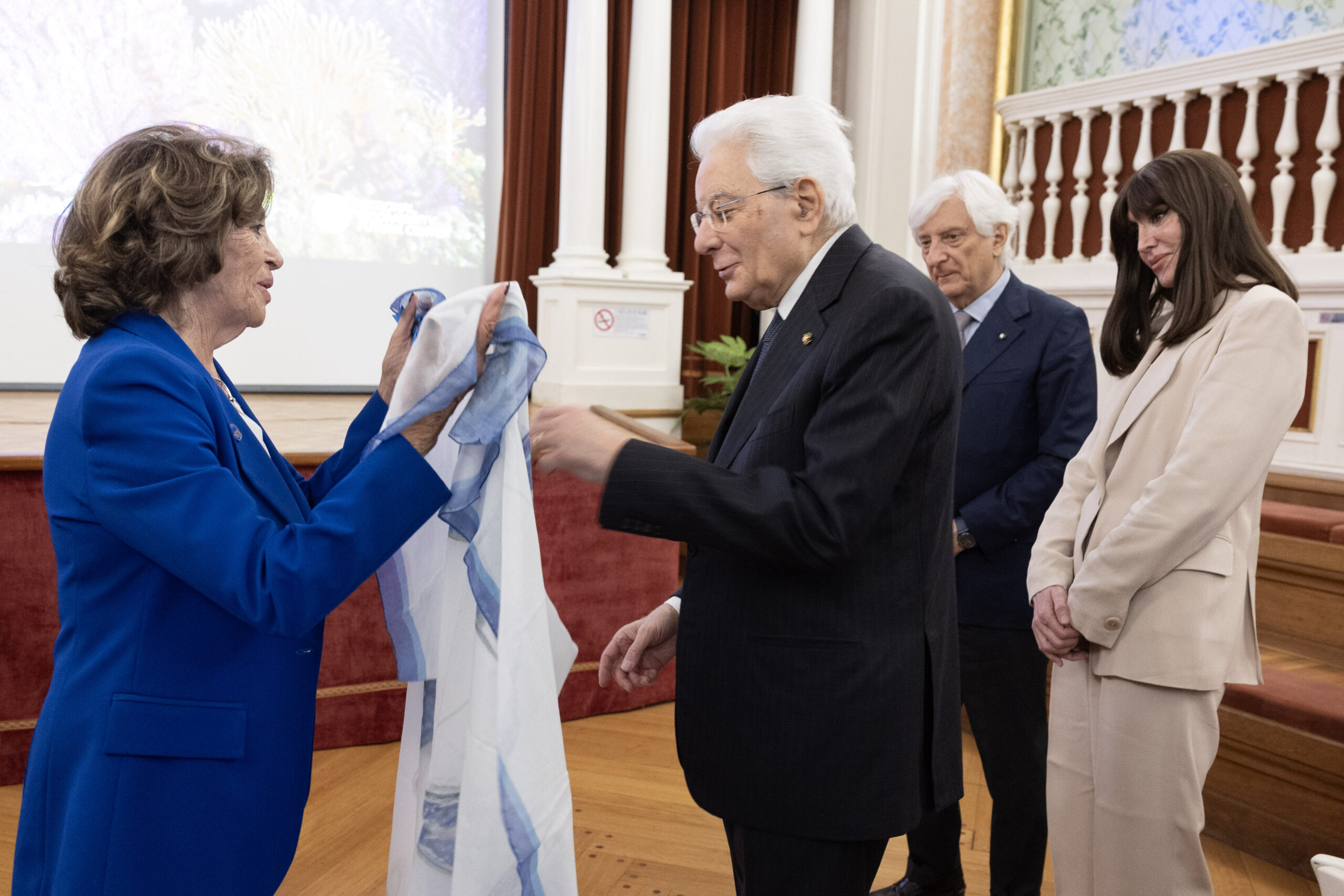 Mattarella riceve la Carta per il Mare nella Giornata Mondiale della Biodiversità Mattarella riceve la Carta per il Mare nella Giornata Mondiale della Biodiversità