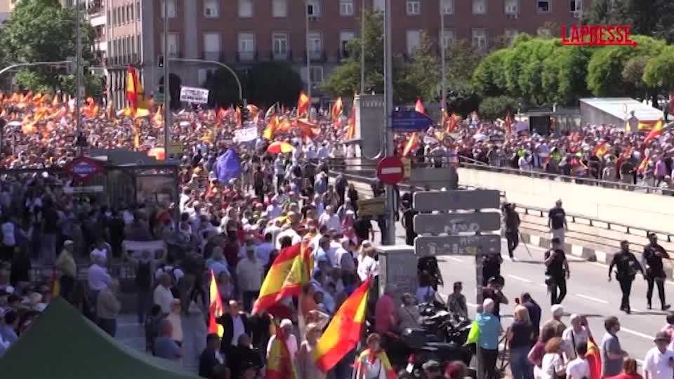 spagna migliaia in piazza a madrid contro sanchez e per l arresto di zapatero da Lapresse.it spagna migliaia in piazza a madrid contro sanchez e per l arresto di zapatero