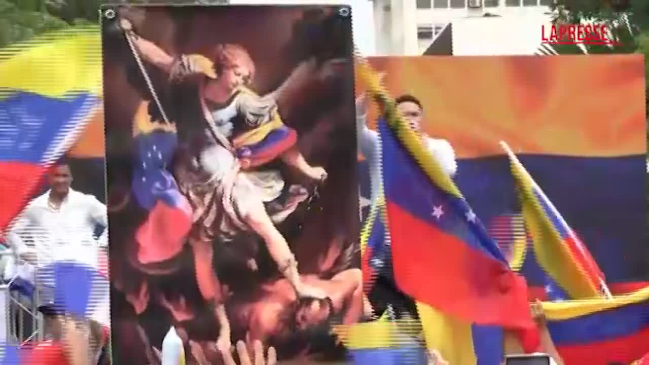 venezuela machado da panama rilancia la sua candidatura da Lapresse.it venezuela machado da panama rilancia la sua candidatura