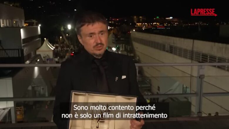 Cannes 2026, Mungiu Palma d'oro con Fjord: "Spero susciti più dubbi in chi è sicuro di avere ragione"