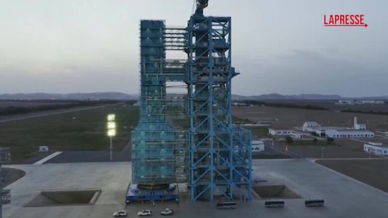 Spazio, la Cina lancia la navicella Shenzhou 23 con 3 astronauti: il decollo