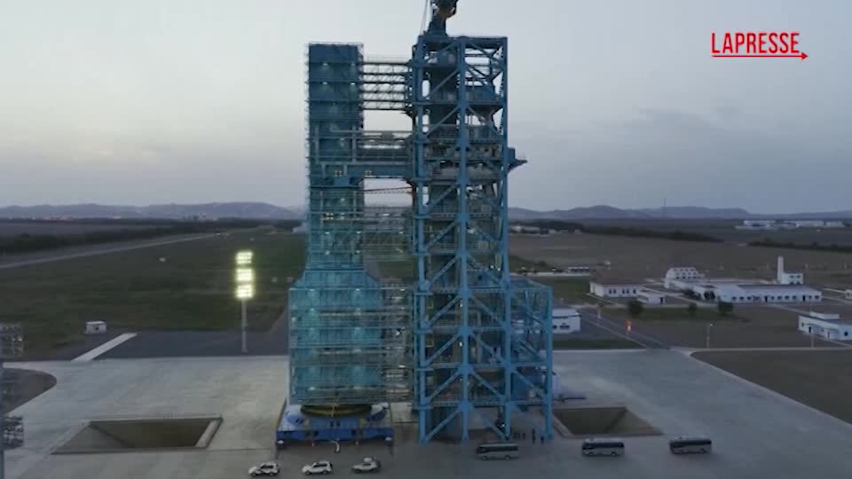 spazio la cina lancia la navicella shenzhou 23 con 3 astronauti il decollo da Lapresse.it spazio la cina lancia la navicella shenzhou 23 con 3 astronauti il decollo