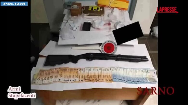 Dall’Italia alla Croazia, 23 arresti per spaccio a Salerno: decine di armi e 80 kg di hashish