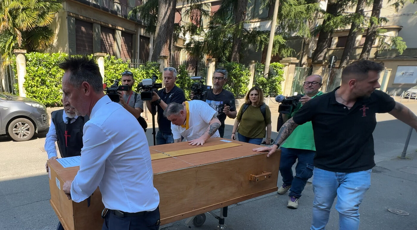 sub morti alle maldive ipotesi asfissia per gualtieri e benedetti dopo le autopsie da Lapresse.it sub morti alle maldive ipotesi asfissia per gualtieri e benedetti dopo le autopsie