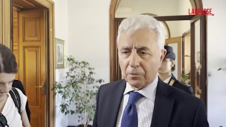 Scontri Torino, questore: "Dispiaciuto per ragazzo ferito"