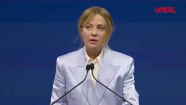 Imprese, Meloni: "Serve cantiere comune per riforma globale burocrazia"