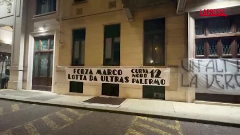 Torino, striscioni fuori dall'ospedale Molinette per il tifoso della Juventus ferito