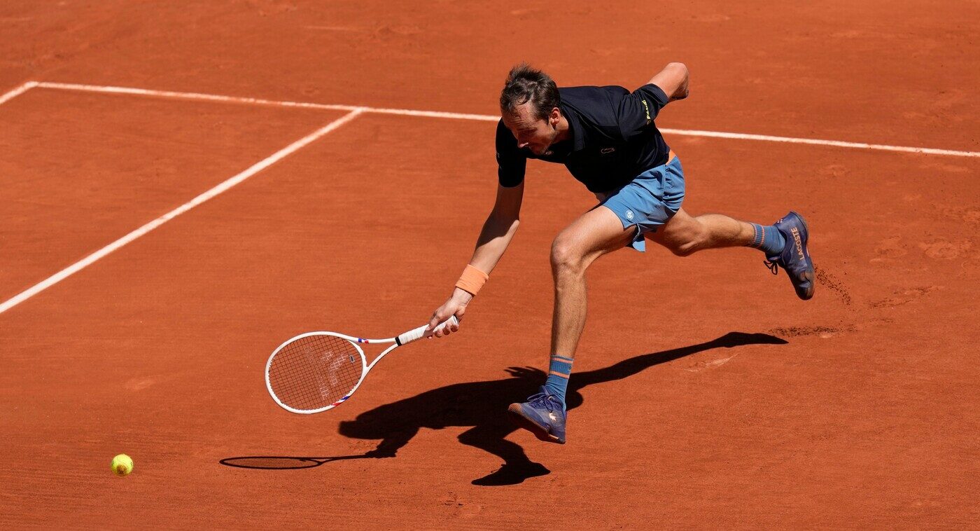 roland garros 2026 medvedev subito fuori passa sabalenka i risultati in diretta da Lapresse.it roland garros 2026 medvedev subito fuori passa sabalenka i risultati in diretta