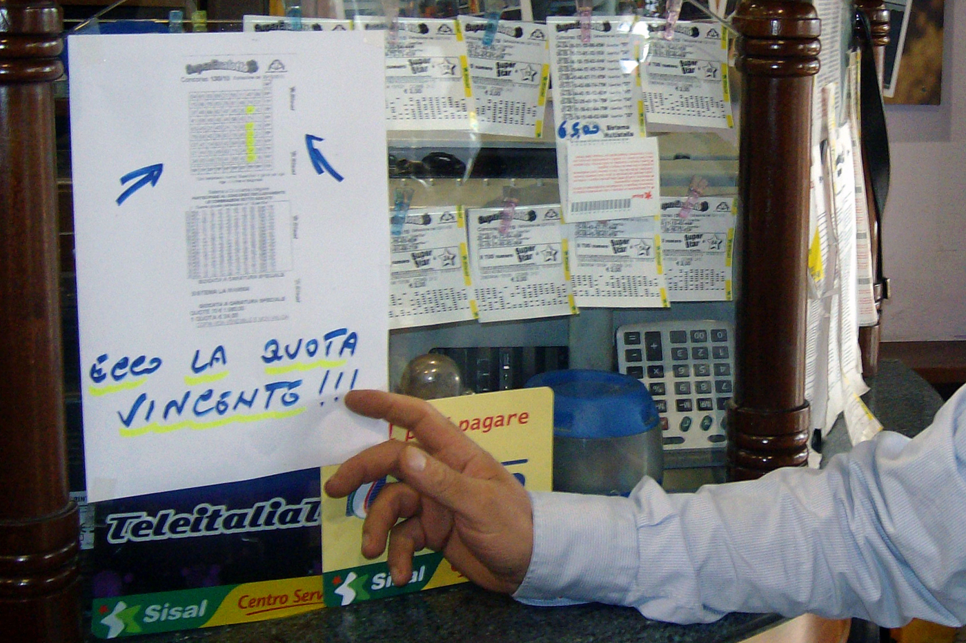 superenalotto il sei manca da un anno quanto vale alla prossima estrazione da Lapresse.it superenalotto il sei manca da un anno quanto vale alla prossima estrazione