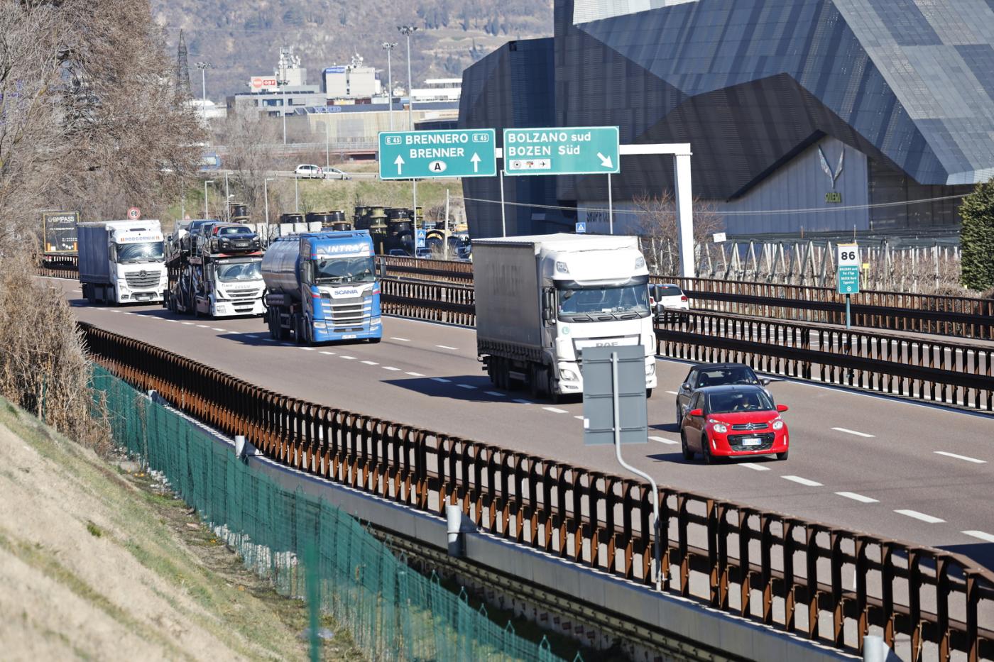 brennero chiuso il 30 maggio possibili disagi alla circolazione per il ponte del 2 giugno da Lapresse.it brennero chiuso il 30 maggio possibili disagi alla circolazione per il ponte del 2 giugno