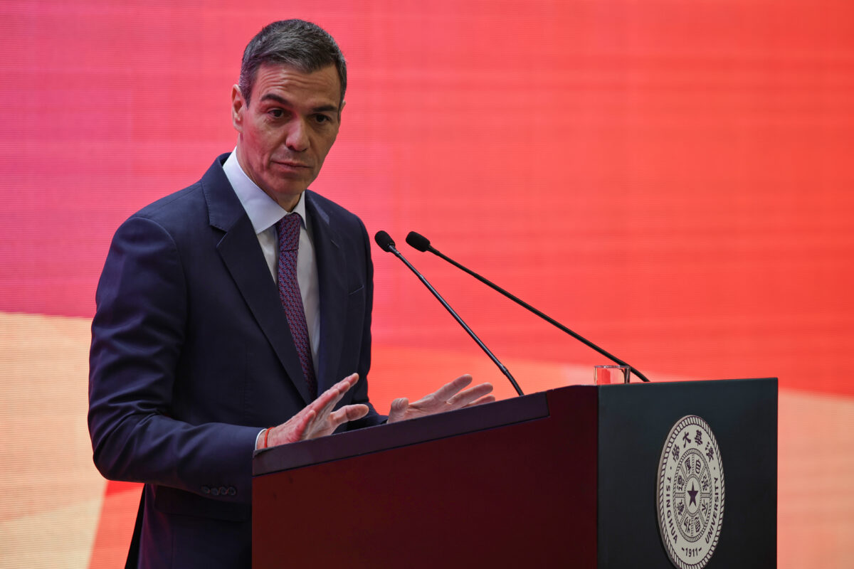 spagna perquisita la sede del psoe possibile finanziamento illecito l8217opposizione chiede elezioni anticipate da Lapresse.it spagna perquisita la sede del psoe possibile finanziamento illecito l8217opposizione chiede elezioni anticipate