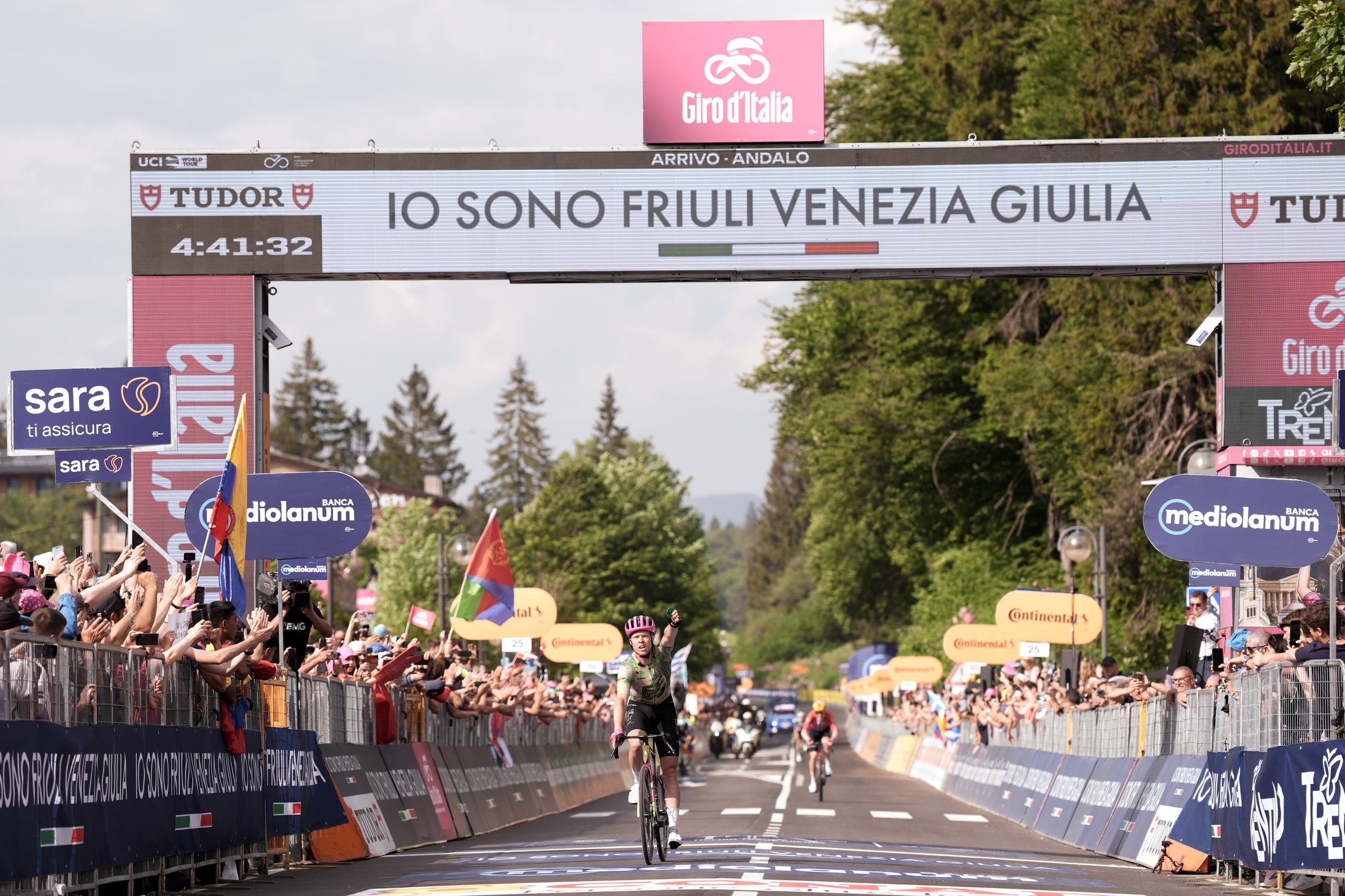 Giro d’Italia, Valgren vince la 17esima tappa Giro d’Italia, Valgren vince la 17esima tappa