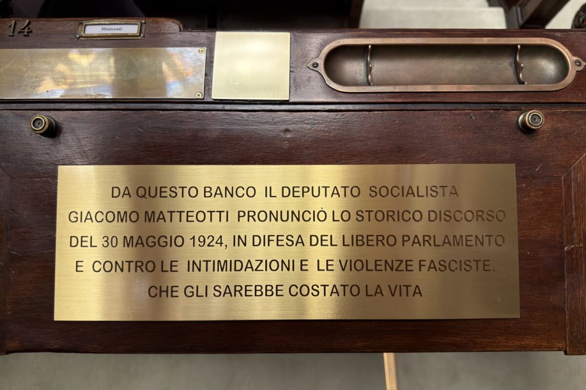 Matteotti, una targa sul suo scranno alla Camera a 102 anni dalla morte Matteotti, una targa sul suo scranno alla Camera a 102 anni dalla morte