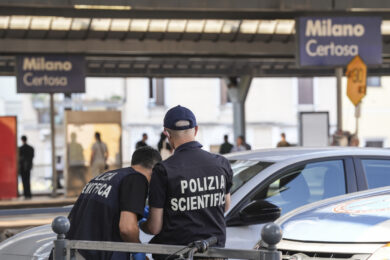 Milano, 22enne morto accoltellato in stazione Certosa: tra gli indagati anche un trapper