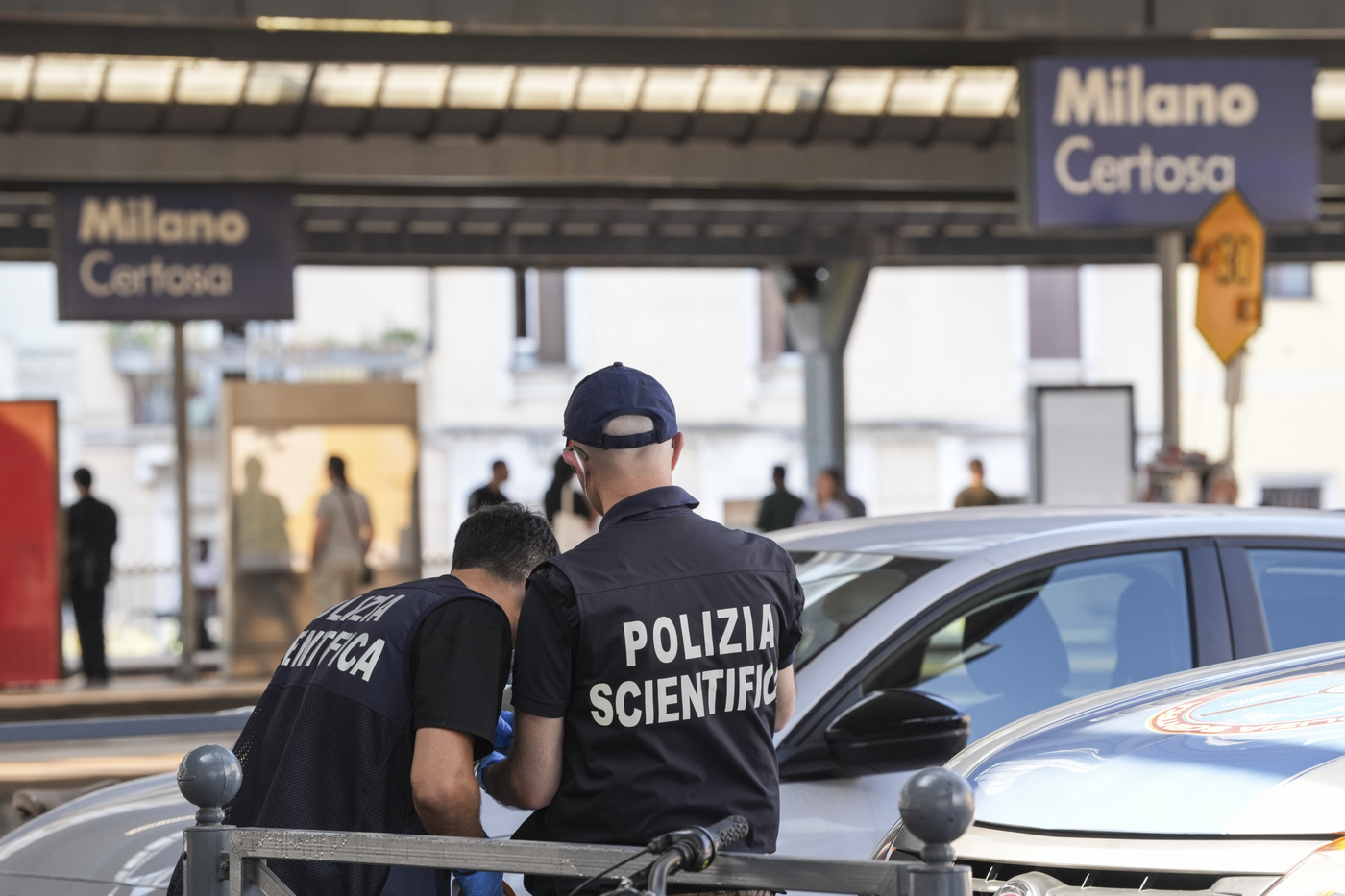 Milano, 22enne morto accoltellato in stazione Certosa: tra gli indagati anche un trapper