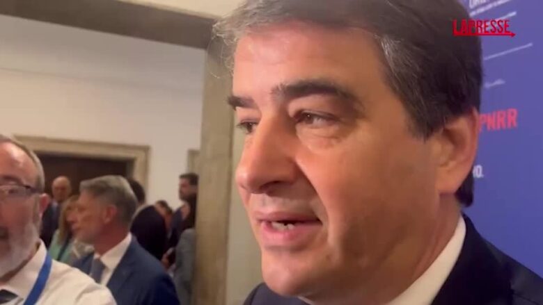 Patto di stabilità, Fitto: "Scostamento tema più complesso, ma c'è un dialogo"