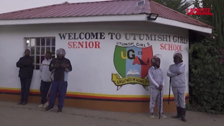Kenya, incendio in una scuola femminile: ancora imprecisato il numero delle vittime