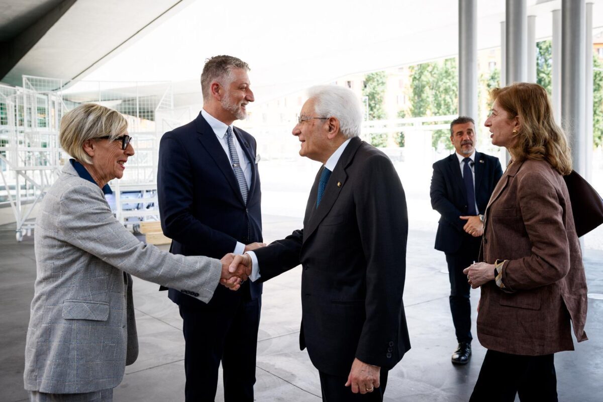 Mattarella al MAXXI per l’inaugurazione della mostra ‘Vitalità nell’architettura italiana 1946-2026’ Mattarella al MAXXI per l’inaugurazione della mostra ‘Vitalità nell’architettura italiana 1946-2026’